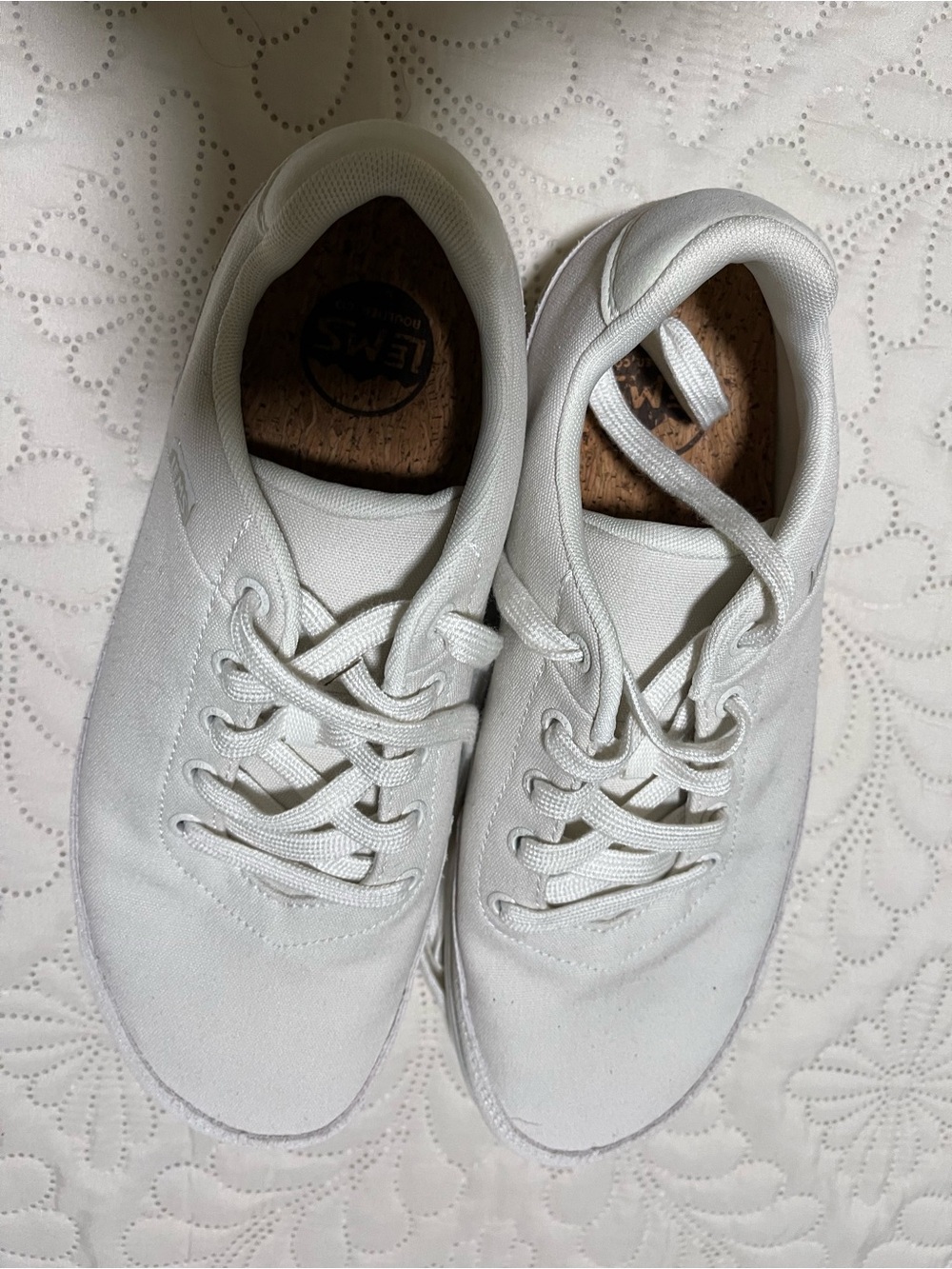 Lems Classic White Canvas Men's Sneakers - Unbranded